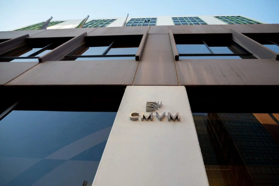 CMVM e bancos lançam alternativa para investidores resolverem litígios fora dos tribunais